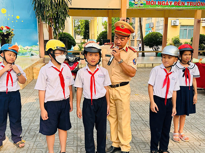 An toàn cho trẻ khi đến trường