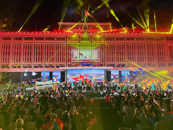 “Bản trường ca hòa bình” – Hồi tưởng quá khứ hào hùng, khơi dậy tự hào dân tộc