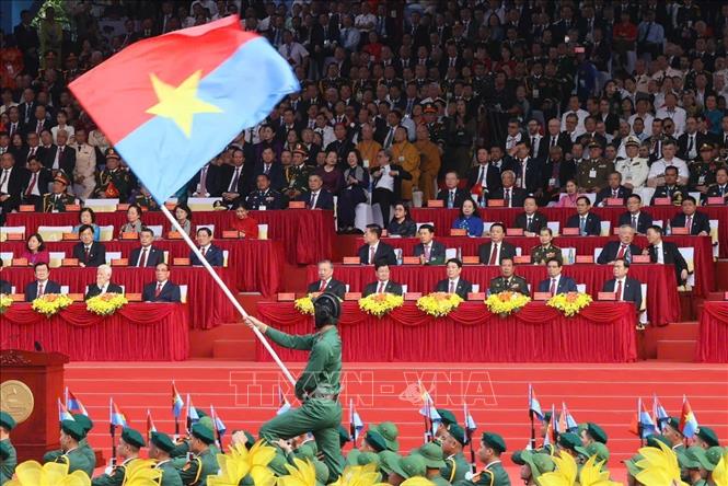 Hình ảnh Lễ kỷ niệm, diễu binh, diễu hành 50 năm thống nhất đất nước