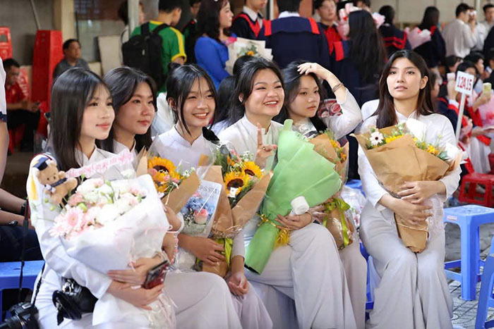 Không phô trương, hình thức gây tốn kém khi tổ chức lễ tri ân, trưởng thành