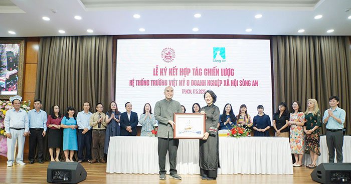 VA Schools đổi mới thương hiệu, xây dựng môi trường học tập lắng nghe và thấu hiểu