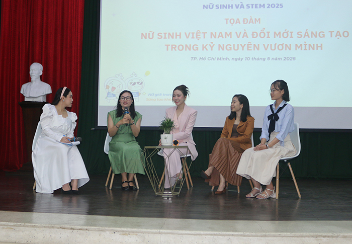 Nữ sinh có thể trở thành nhân tố tiên phong trong kỷ nguyên mới