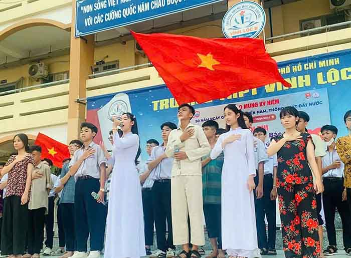 Tình yêu nước thắp sáng trách nhiệm trong mỗi học sinh