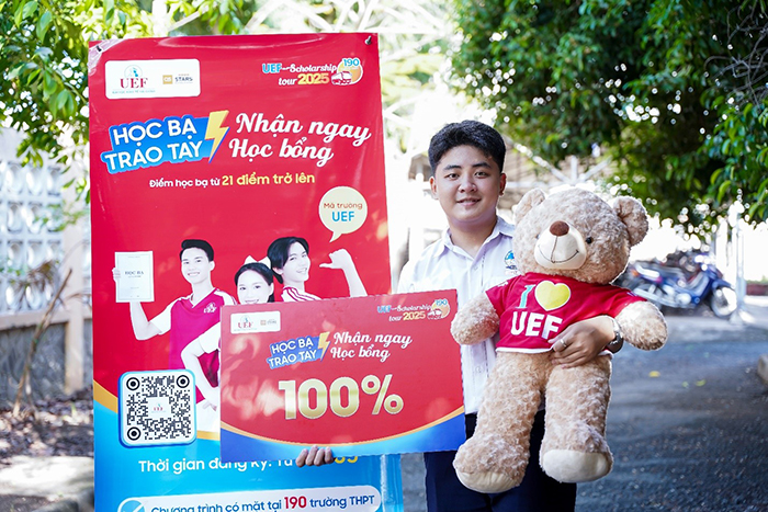 UEF trao tặng hàng trăm suất học bổng cho thí sinh các tỉnh, thành của Tây Nam bộ