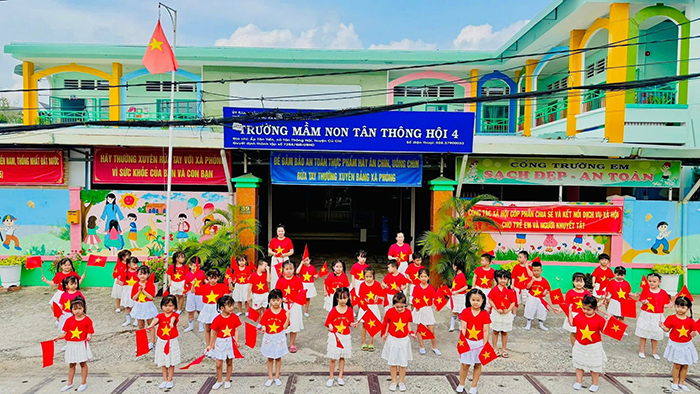 “Viết tiếp câu chuyện hòa bình” lan tỏa vào trường học