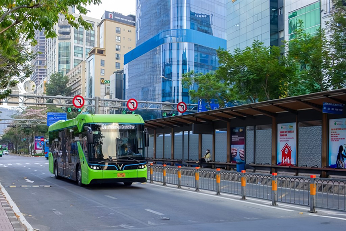 TP.HCM đẩy nhanh lộ trình giao thông xanh, mở rộng xe điện và kiểm soát khí thải