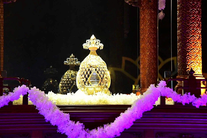 Hàng ngàn người hành hương về núi Bà Đen chiêm bái Xá lợi Đức Phật