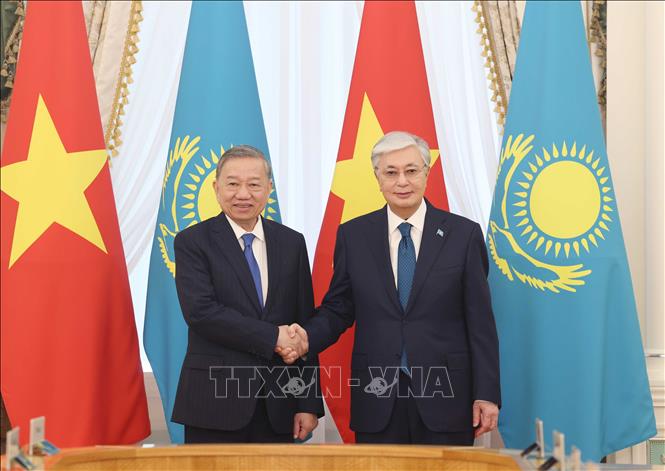 Tổng Bí thư Tô Lâm hội đàm với Tổng thống Kazakhstan