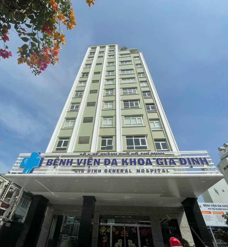 Bệnh nhân người nước ngoài gặp biến chứng sau khi hút mỡ tại TP.HCM