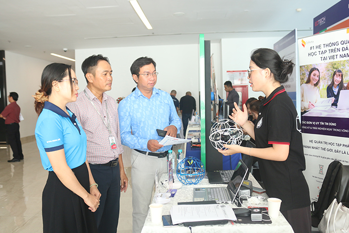 Quyết tâm kiến tạo một nền giáo dục đột phá và hiện đại