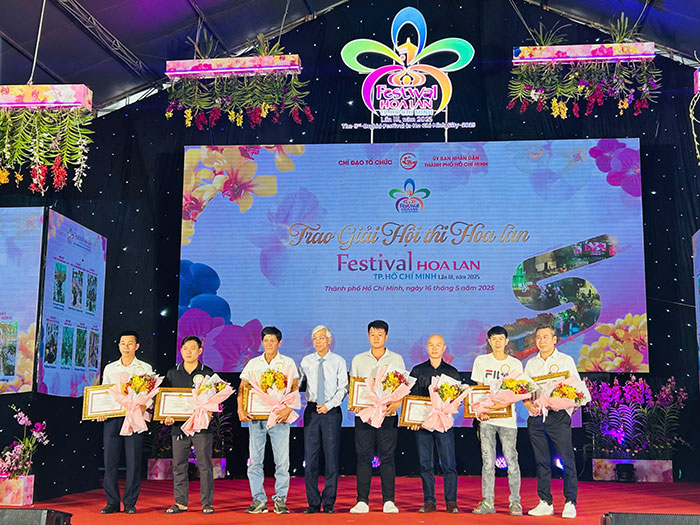 Rực rỡ sắc màu tại Festival Hoa lan 2025