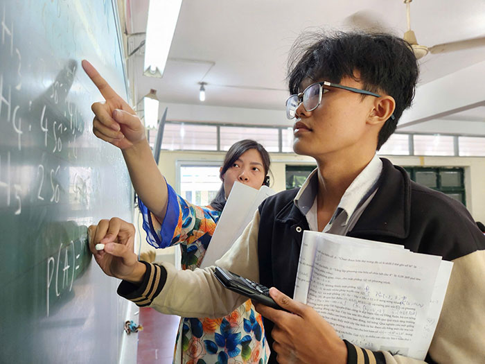 Hoàn thiện phương án dự phòng cho mọi tình huống với thi tốt nghiệp THPT và tuyển sinh đầu cấp