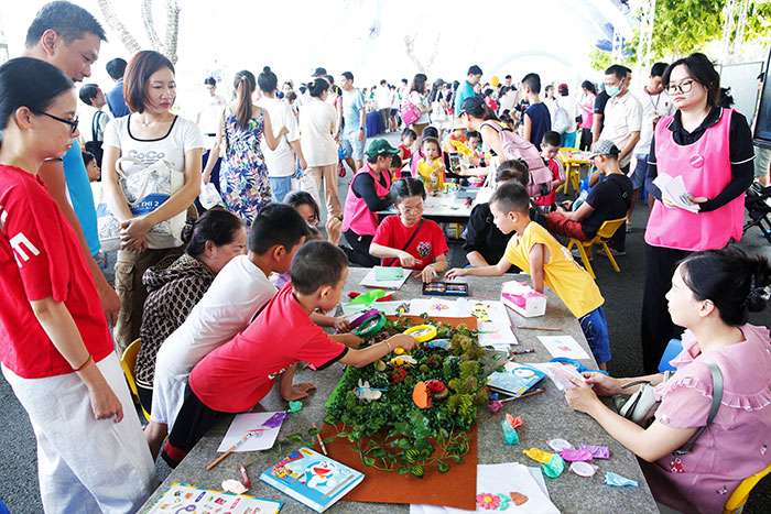 Nhiều hoạt động vui chơi cho trẻ em trong dịp Quốc tế thiếu nhi