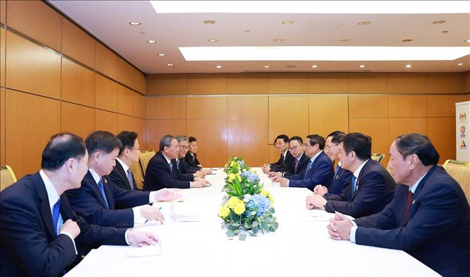 Thủ tướng Phạm Minh Chính hội đàm với Thủ tướng Trung Quốc Lý Cường