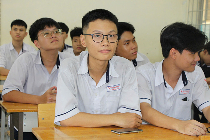 Giám đốc Sở GD-ĐT TP.HCM hướng dẫn xử lý tình huống thi tốt nghiệp THPT năm 2025