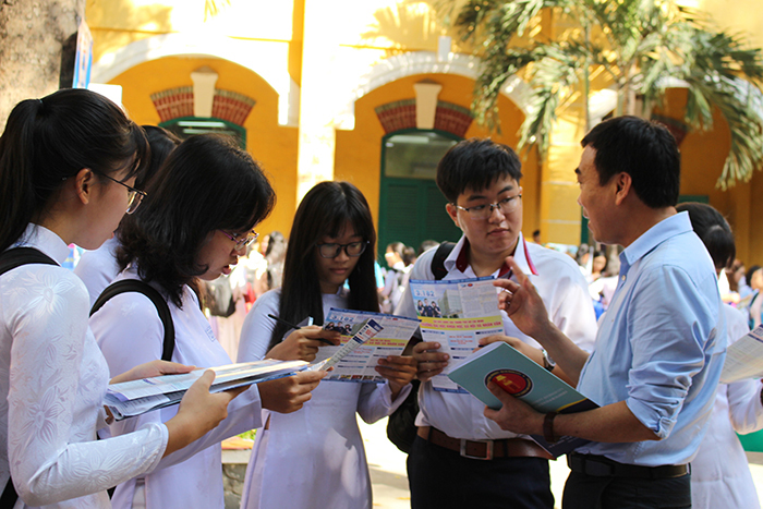 Báo chí với giáo dục trong kỷ nguyên mới