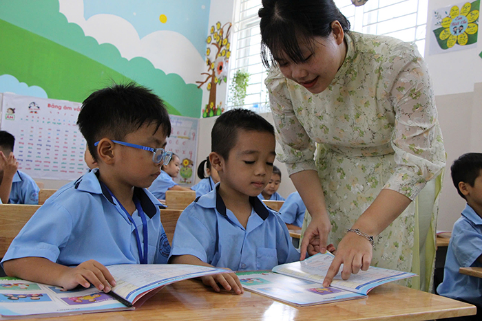 Sở GD-ĐT TP.HCM trình UBND TP phê duyệt danh mục SGK năm học mới của 56 cơ sở giáo dục