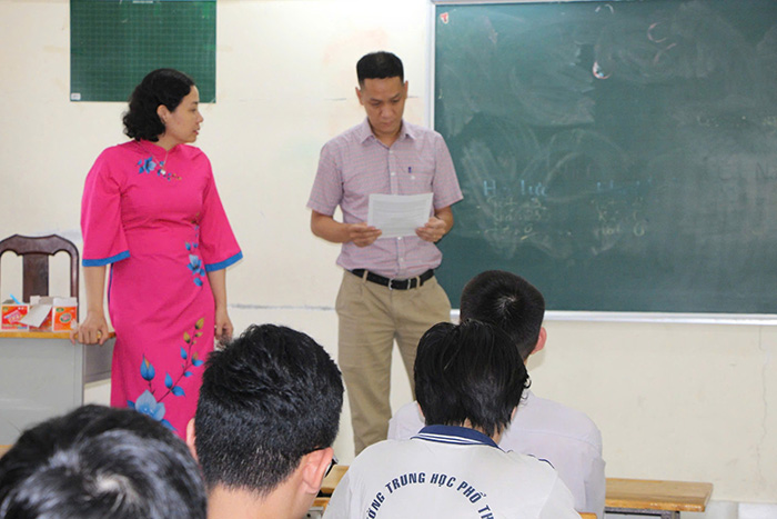 TP.HCM: Giáo viên tình nguyện dạy ôn tập miễn phí cho học sinh thi tốt nghiệp