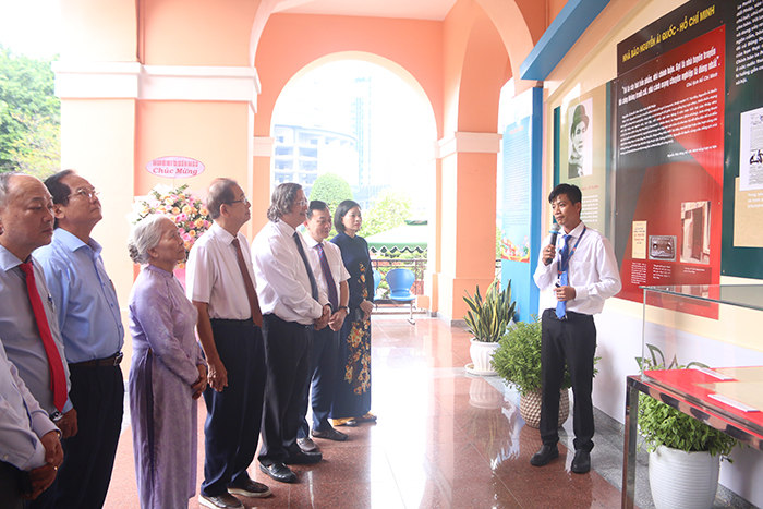 Trưng bày 100 tư liệu, hiện vật về Chủ tịch Hồ Chí Minh – Người sáng lập báo chí cách mạng Việt Nam