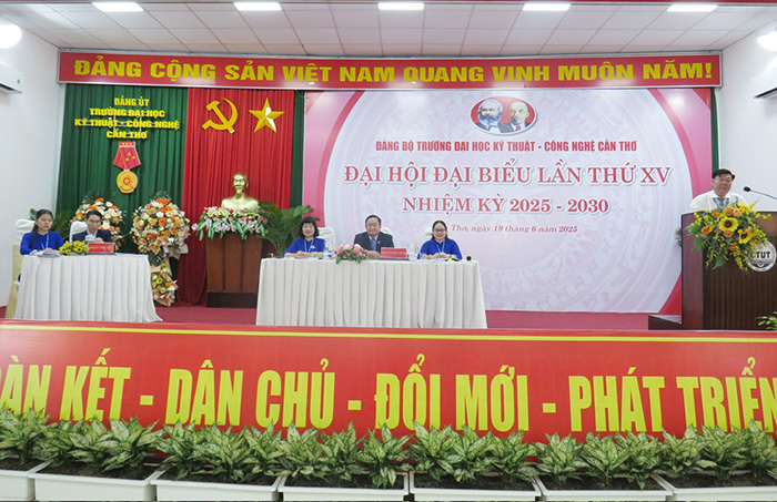 Đại hội Đại biểu Đảng bộ Trường Đại học Kỹ thuật – Công nghệ Cần Thơ: Khẳng định vị trí của trường trong thời kỳ Cách mạng công nghiệp 4.0