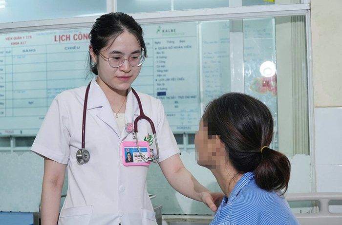 Điều trị thành công bệnh nhân 17 tuổi mắc hội chứng hiếm gặp tấn công hồng cầu và tiểu cầu