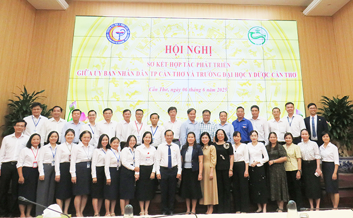 Đẩy mạnh hợp tác giữa Cần Thơ và Trường Đại học Y Dược Cần Thơ để kiện toàn ngành y tế chất lượng cao