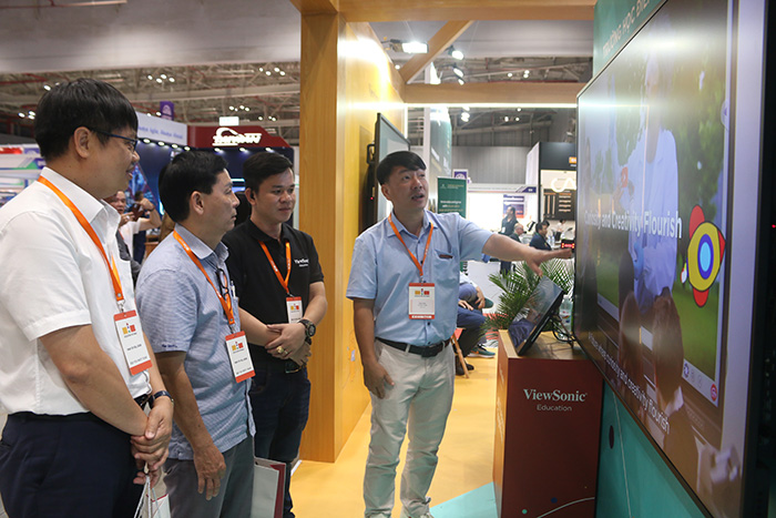 Tận dụng thành tựu khoa học và công nghệ để xây dựng đô thị thông minh