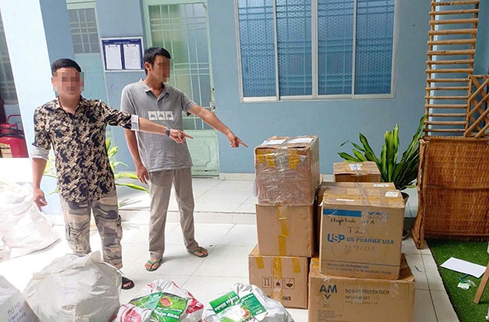 Lộ diện giám đốc công ty đứng sau vụ tiêu hủy trái phép thực phẩm chức năng còn hạn sử dụng tại TP.HCM