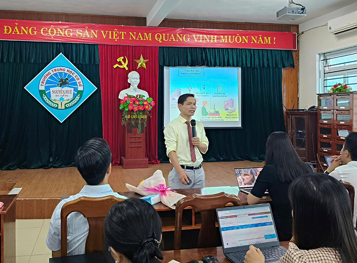 Giáo viên làm chủ công nghệ, ứng dụng AI vào dạy học