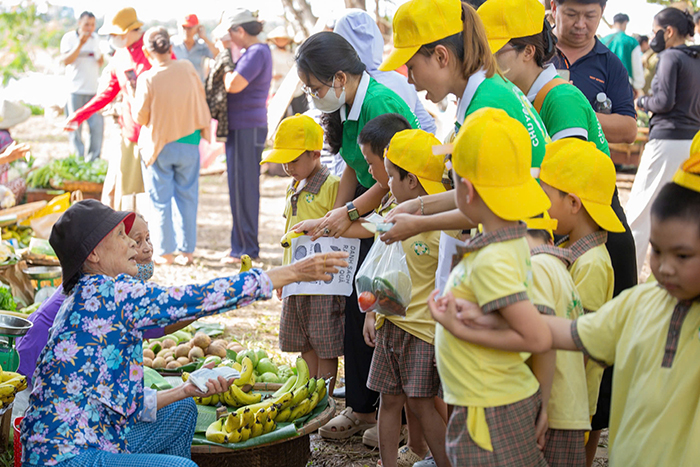 Ký ức chợ quê giữa lòng phố Hội