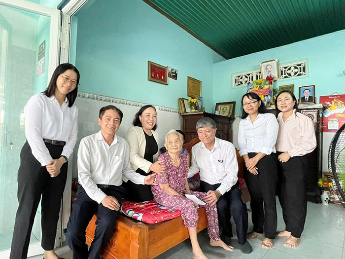 Thầy trò TP.HCM với nhiều việc làm ý nghĩa hướng về đền ơn, đáp nghĩa