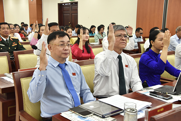 Kỳ họp cuối cùng của HĐND TP.HCM (cũ): “Hồi sinh” rạch Văn Thánh, chỉnh trang đô thị TP.HCM