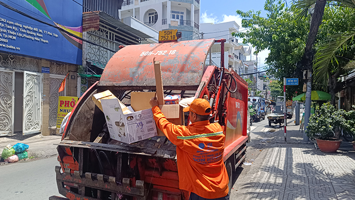 Tính tiền rác theo khối lượng cần minh bạch