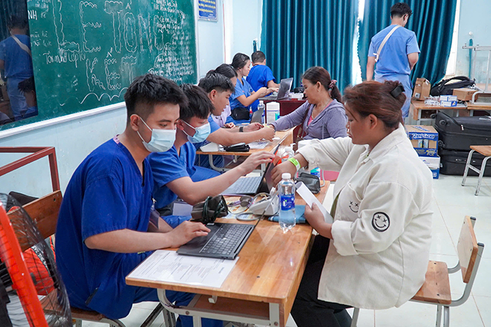 Đà Nẵng: Hơn 1.000 người dân tại xã Bến Giằng được khám, chữa bệnh miễn phí