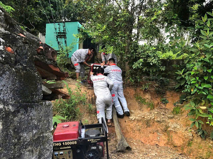 Chuẩn bị ứng phó bão Wipha, sẵn sàng đảm bảo thông tin liên lạc cho người dân