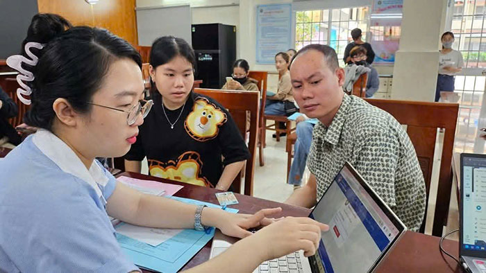 Đăng ký môn học lựa chọn lớp 10: “Chậm tay” là hết suất