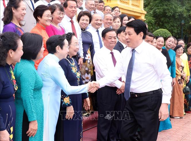 Chủ tịch nước: Mỗi người hãy luôn coi học tập là quyền lợi, trách nhiệm và nghĩa vụ