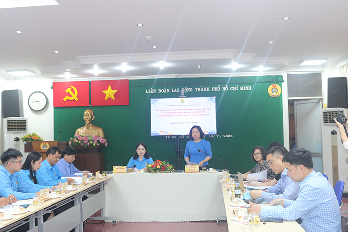 Nhiều cách làm sáng tạo trong công tác tuyên truyền giáo dục chính trị, tư tưởng, pháp luật cho công nhân