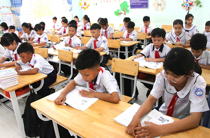 Năm học 2025-2026 vẫn dùng sách giáo khoa hiện hành