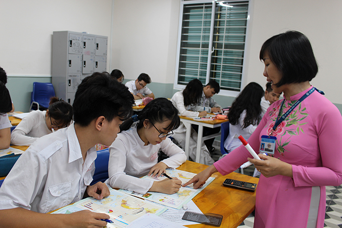 80 năm vượt sóng vươn ra biển lớn