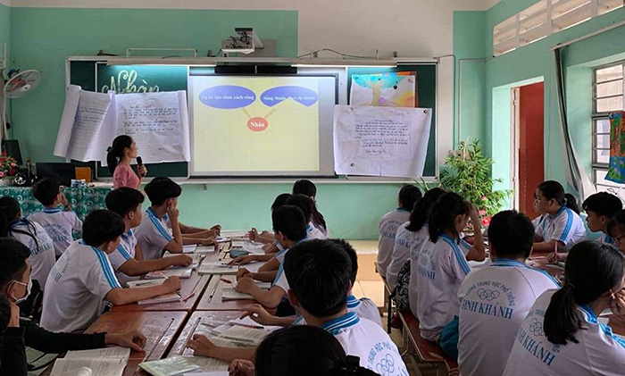 Tin tưởng tiếp tục và từ tốn tiếp thu