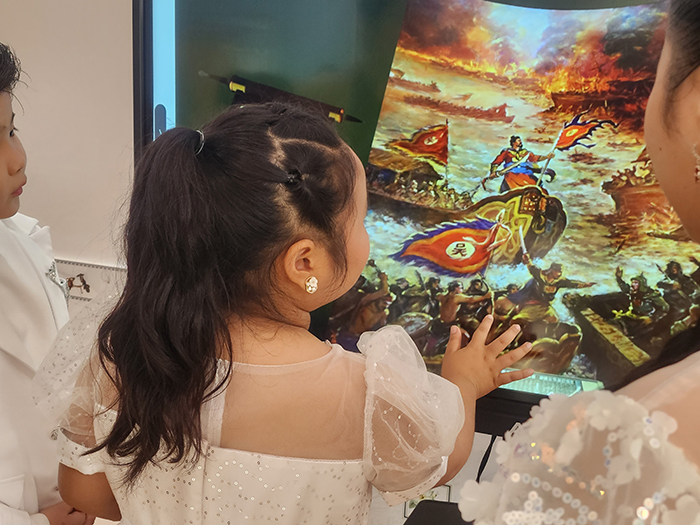 Giáo dục văn hóa, lịch sử cho học sinh qua thư viện điện tử