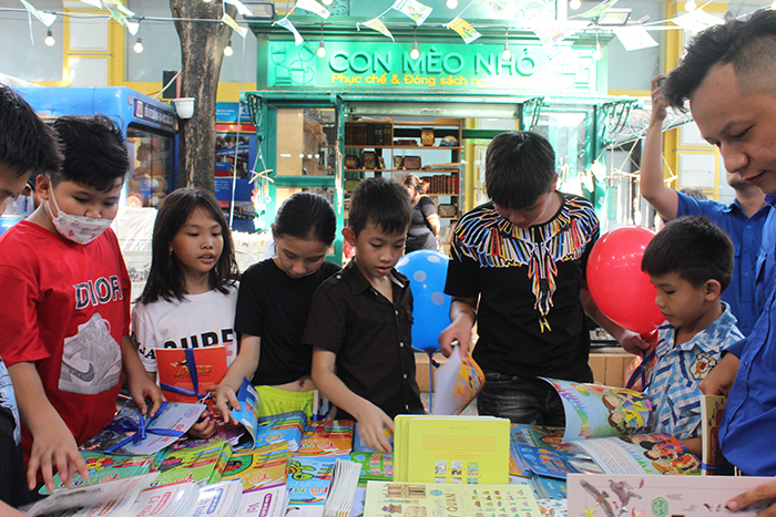 Hành trình trưởng thành của học sinh – sinh viên qua sách