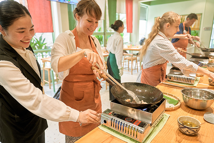 Những món ăn gia truyền níu chân khách du lịch