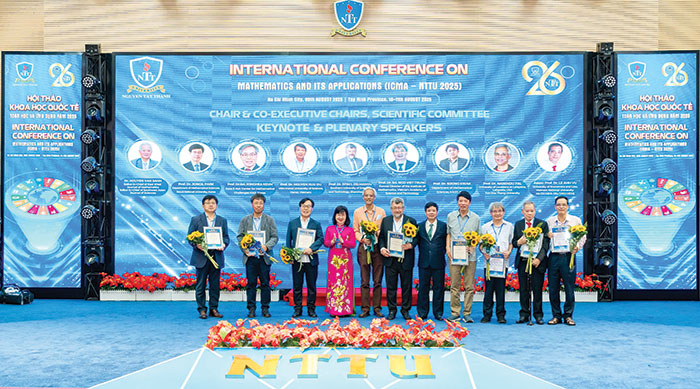 Phát huy vai trò của toán học và ứng dụng trong kỷ nguyên dữ liệu