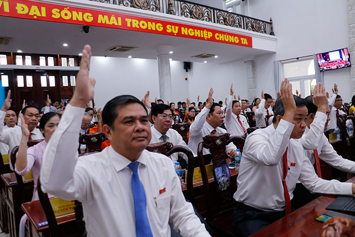 Cán bộ tỉnh Sóc Trăng và Hậu Giang (cũ) đến làm việc tại Cần Thơ được hỗ trợ 5 triệu đồng/tháng