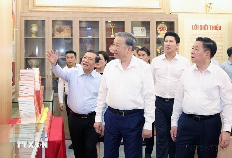 95 năm ngành tuyên giáo và dân vận trên hành trình gắn kết lòng dân