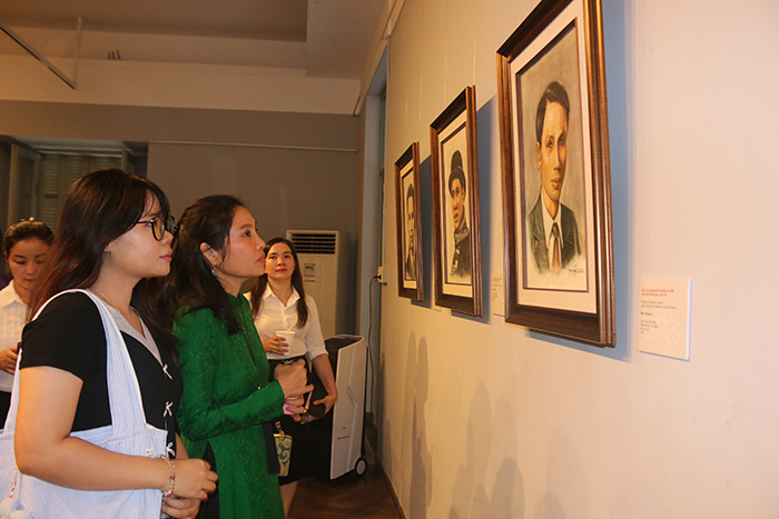 Hồ Chí Minh – Chân dung một con người