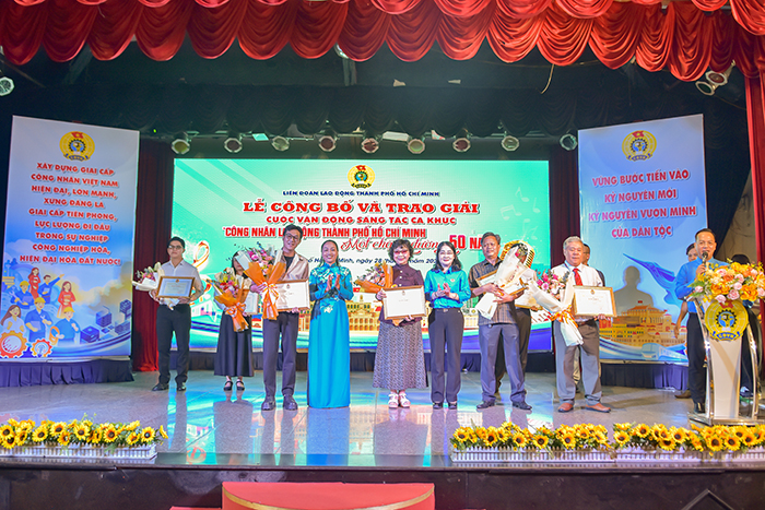 Trao giải cuộc vận động sáng tác ca khúc chủ đề “Công nhân lao động TP.HCM một chặng đường 50 năm”
