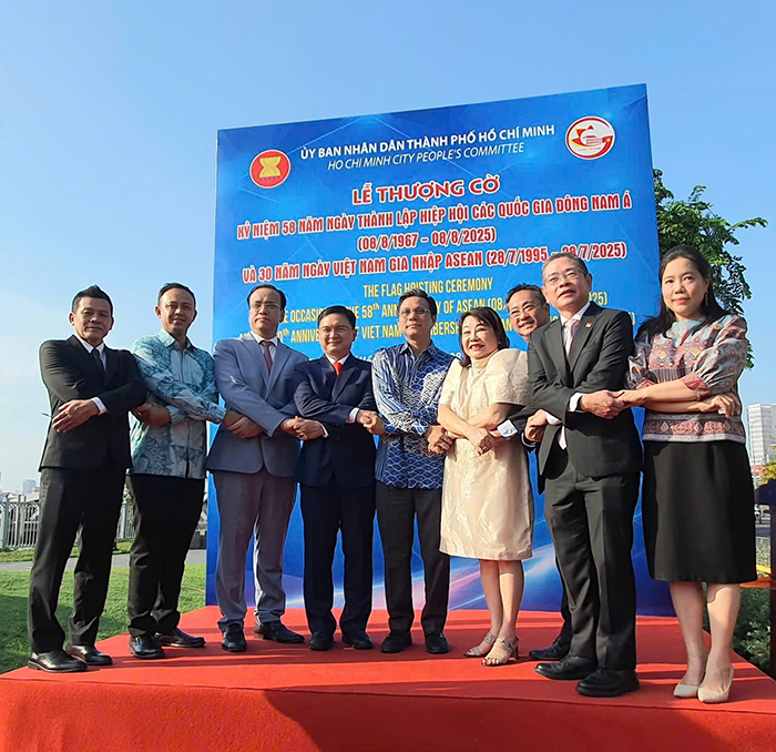 TP.HCM tổ chức Lễ thượng cờ kỷ niệm 58 năm thành lập ASEAN